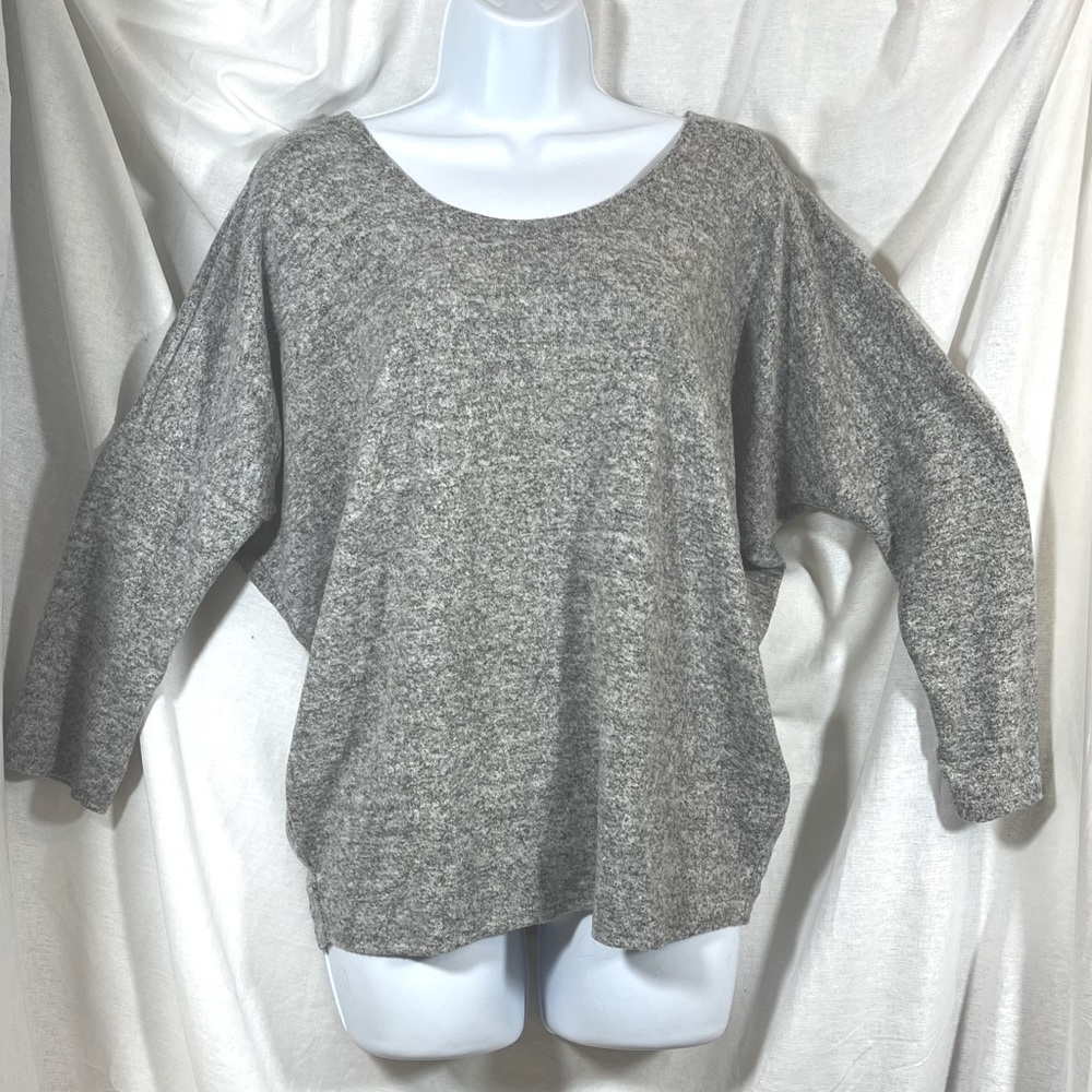 🆕 Anthropologie Gyft Soft & Cozy Hacci Knit Top with Dolman Sleeves, Size M - Picture 2 of 16